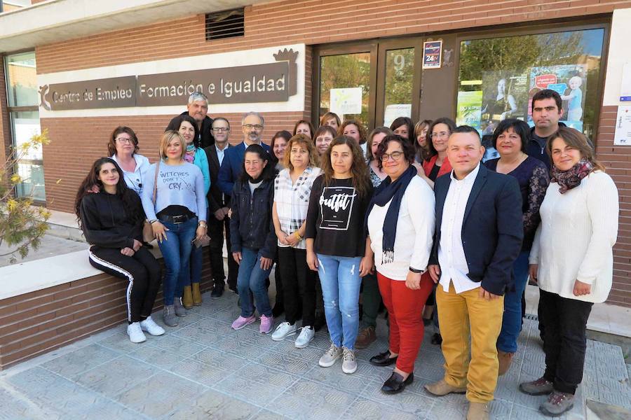 Veinte personas finalizan el programa de empleo y formación para adecuar espacios públicos