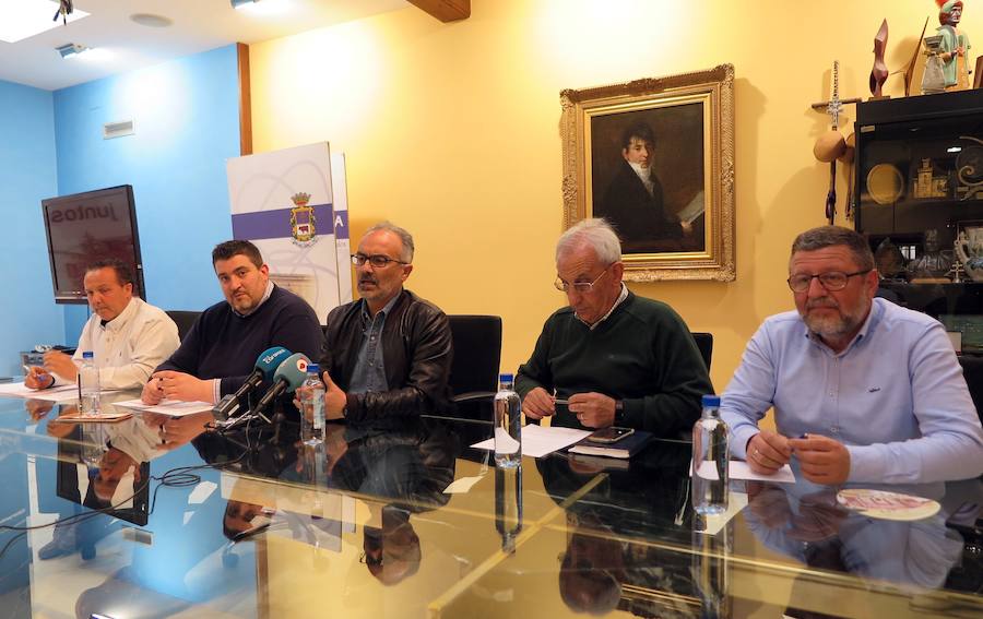 El servicio de limpieza se refuerza con personal y maquinaria en las fiestas patronales