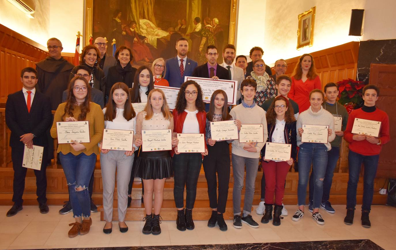 Narrativa y mística se funden en un abrazo literario en los Premios Albacara de Caravaca de la Cruz
