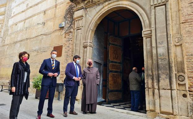 La Comunidad cierra un acuerdo para la adquisición del antiguo convento de las Carmelitas Descalzas y de la iglesia de San José de Caravaca de la Cruz