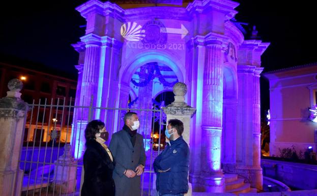 Caravaca se ilumina para dar la bienvenida al Xacobeo 2021