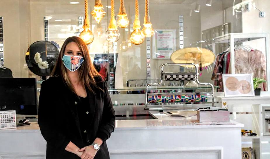 «El comercio de Caravaca de la Cruz, de camino a la UCI»