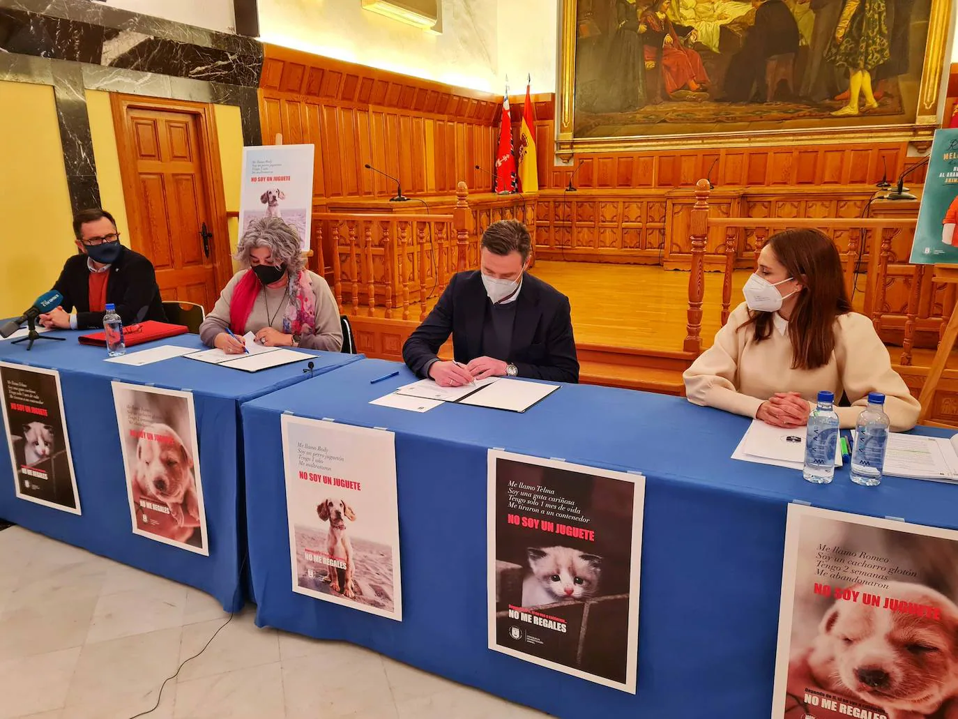 El Ayuntamiento de Caravaca y el Colegio de Veterinarios firman un convenio sobre bienestar animal