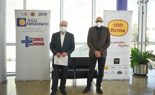 Reina ayuda a Jesús Abandonado en la construcción de un edificio para talleres de recuperación personal