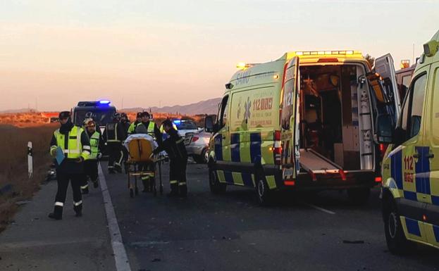 Una cabezada, principal hipótesis del accidente con dos muertos y 9 heridos en Torre Pacheco