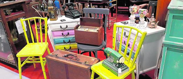 Los coleccionistas se reúnen en Ifepa en busca de piezas originales