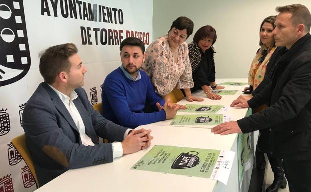 El Café Solidario Azabache repite su fiesta contra el cáncer