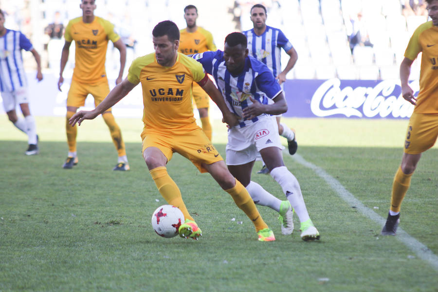 Victoria y liderato en el último suspiro para el UCAM CF en Huelva (0-1)