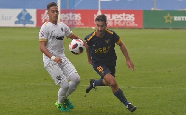 El UCAM CF golea al filial del Málaga