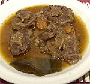 Guiso de rabo de toro