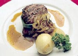 Solomillo de cerdo con cebollitaconfitada