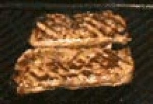 Lomo de corzo con salsa de vino y peras