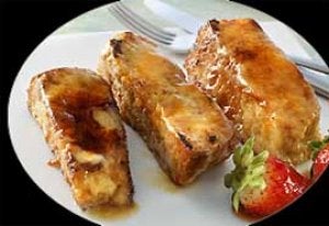 Torrijas con natillas de almendra