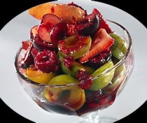 Fruta de temporada al vino tinto