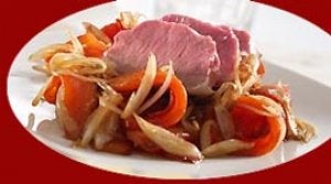 Costillar de cordero con verduras