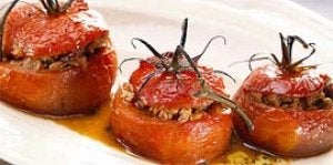 Tomates rellenos de carne picada