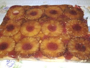 Flan con piña