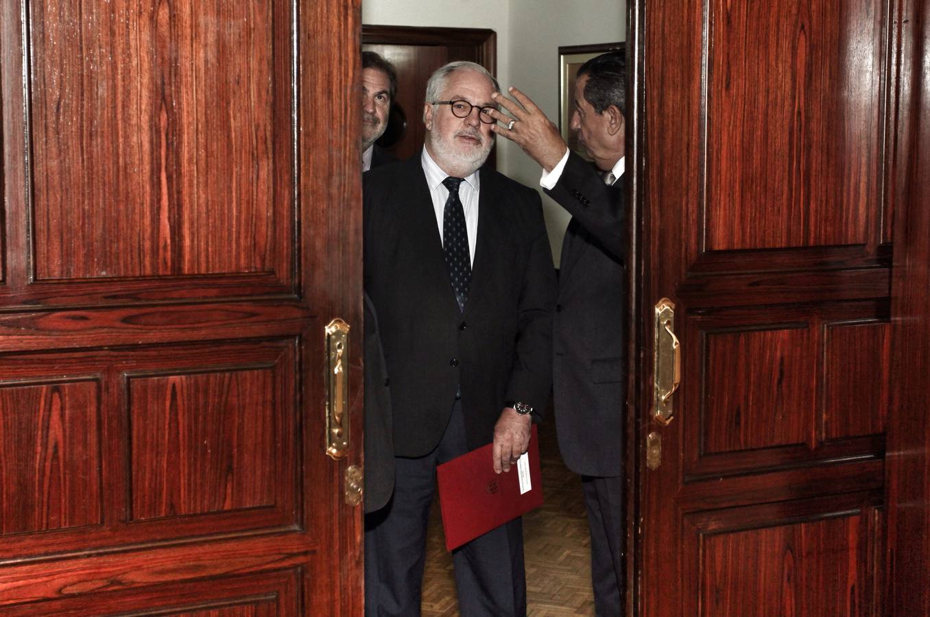 El ministro Arias Cañete participa en una conferencia sobre el agua