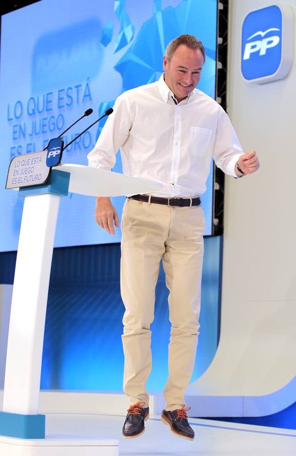 Mitín del 'popular' Esteban González Pons en Alicante