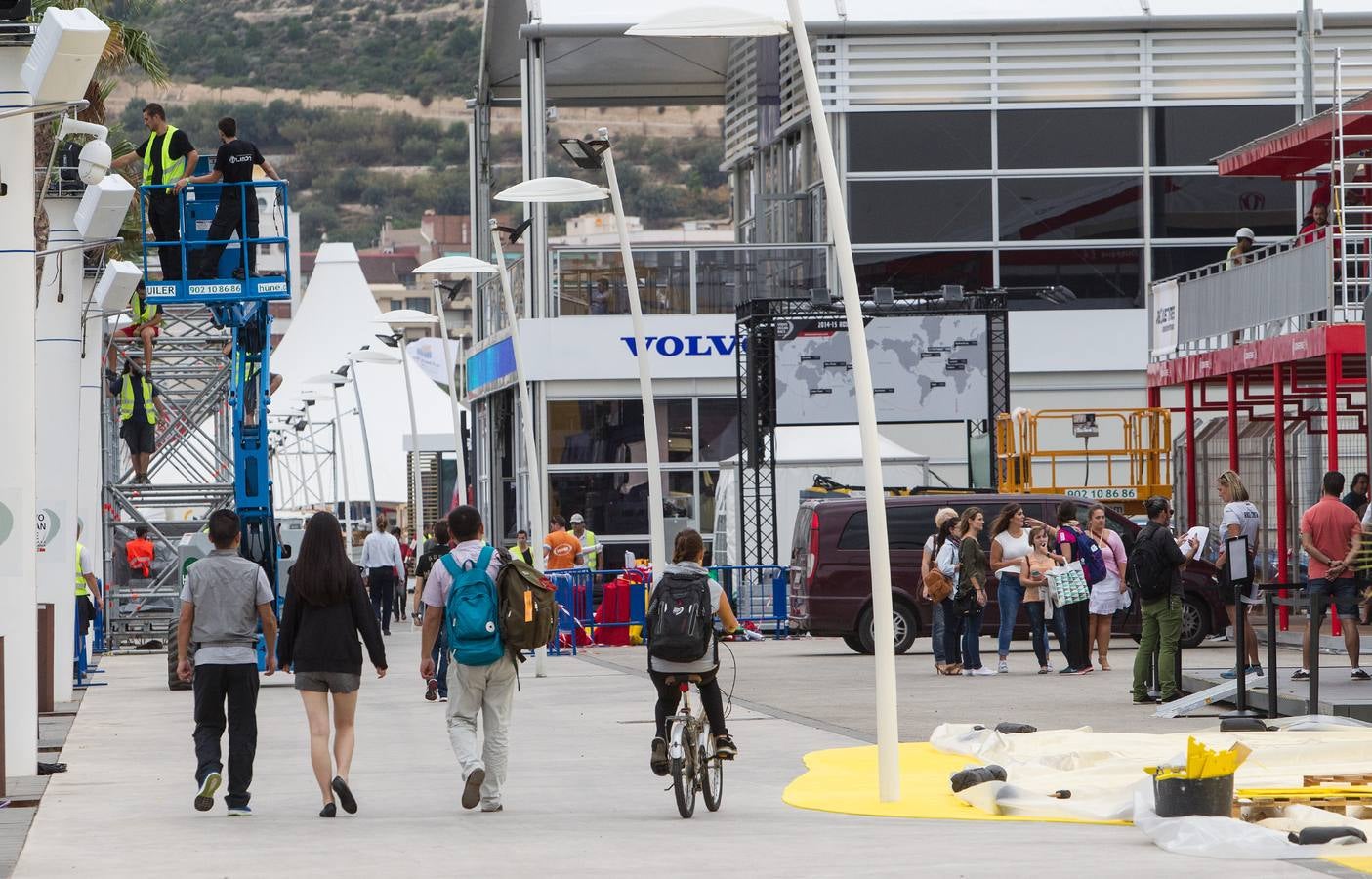 Últimos preparativos para el comienzo de la Volvo Ocean Race