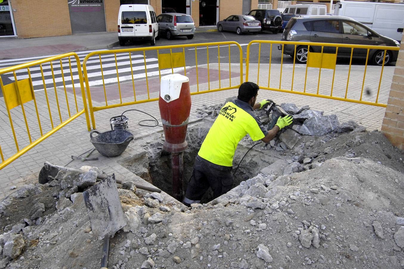 Obras en el recolector del barrio San Antón