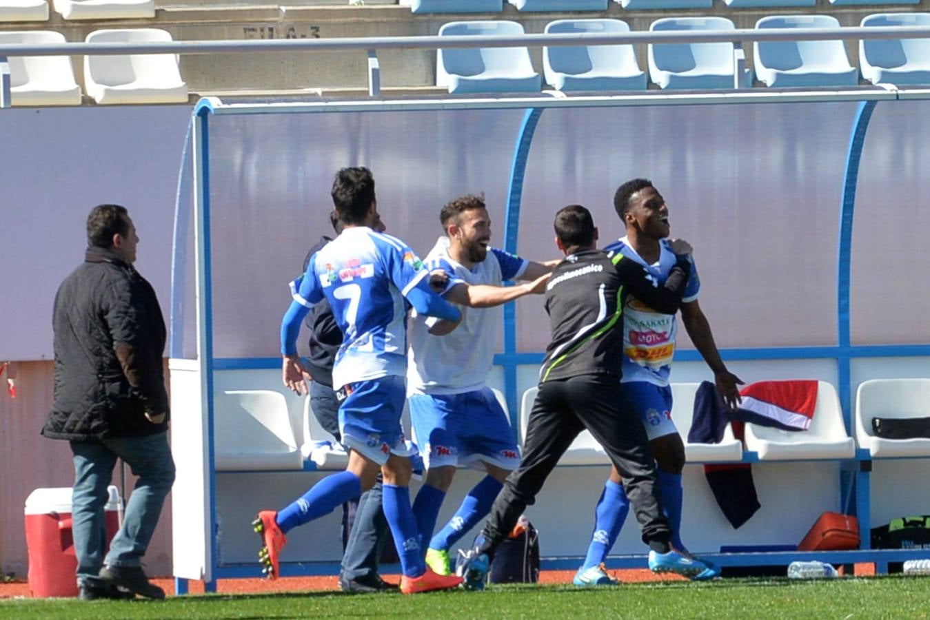 La Hoya empata por sorpresa ante el Cádiz (2-2)