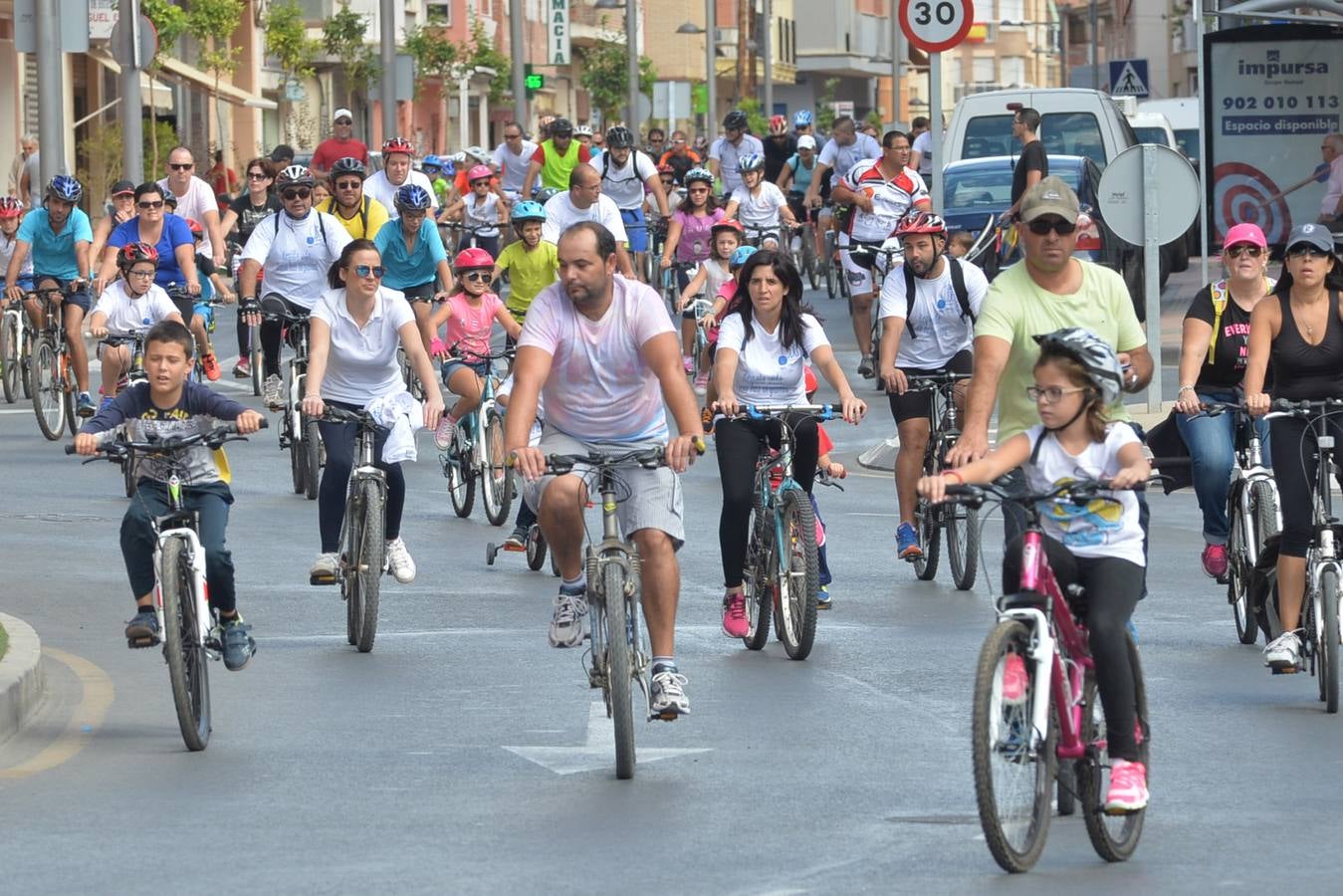 1.600 ciclistas recorren Lorca