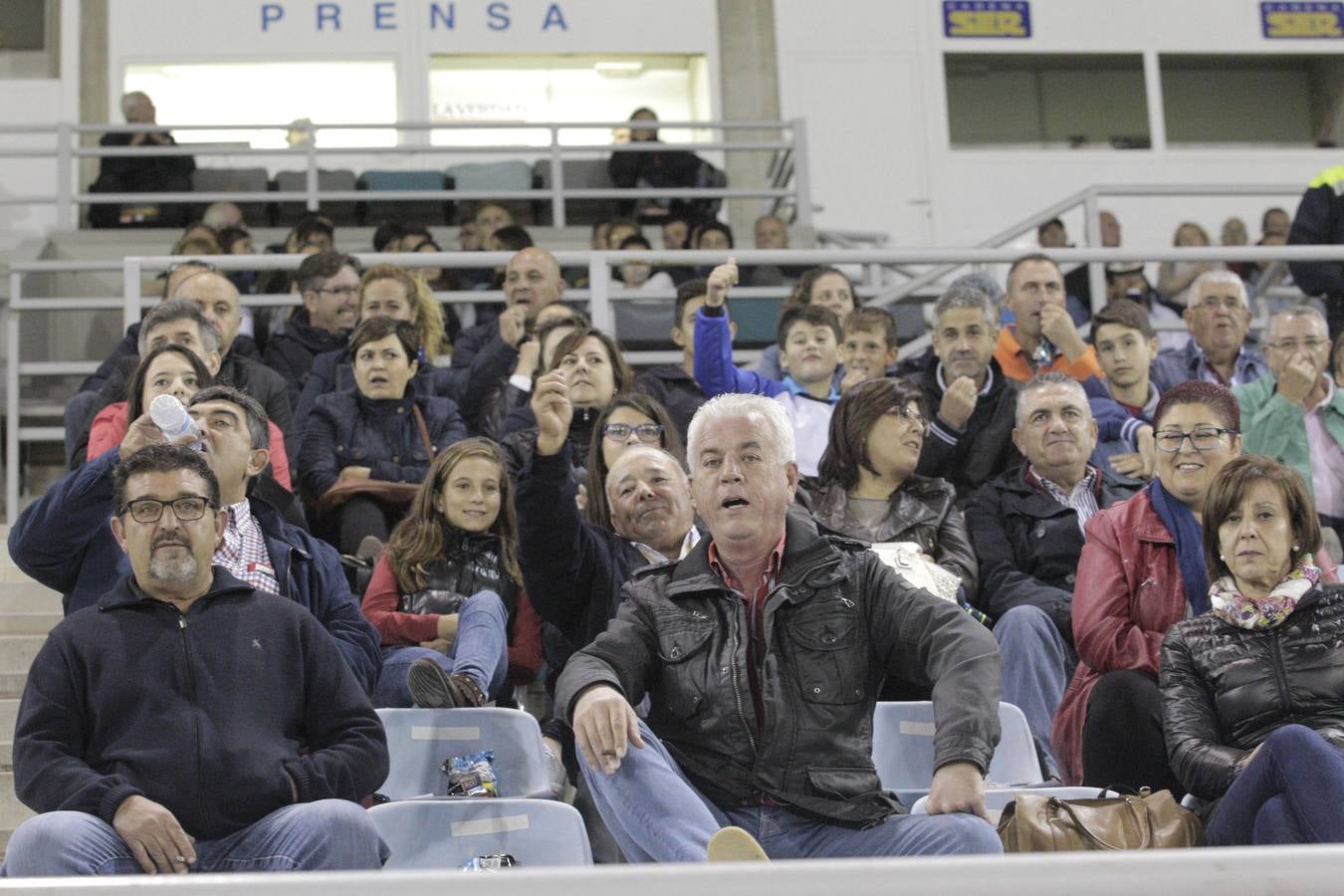 Imágenes del partido La Hoya Lorca-Mérida