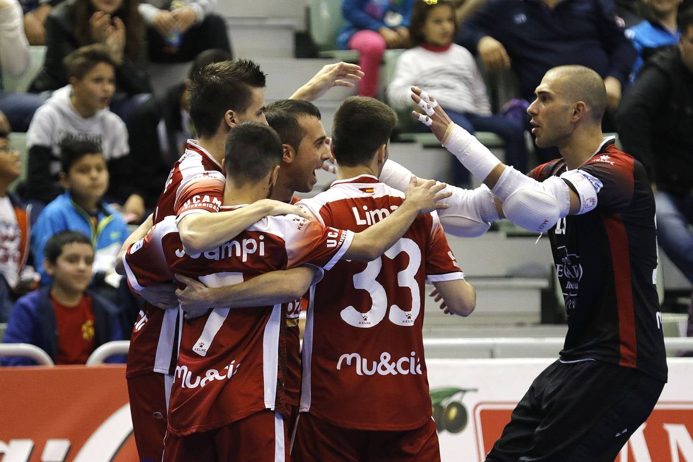 ElPozo se impone al Jaén y se afianza en el tercer puesto (3-1)