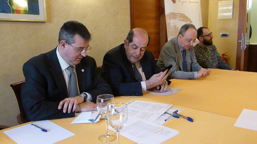 Verónica Aranda, premio internacional de poesía Miguel Hernández