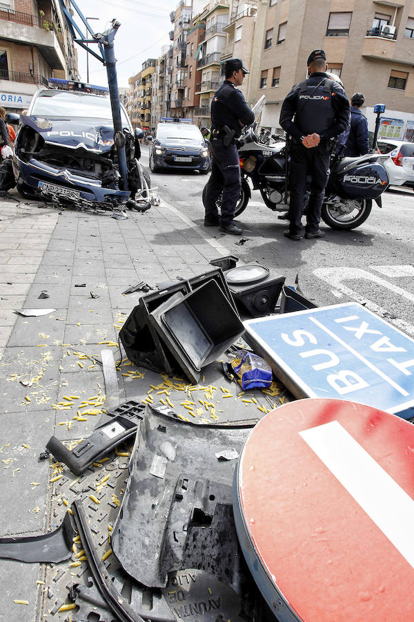 Accidente de tráfico en la Avenida de Alcoy