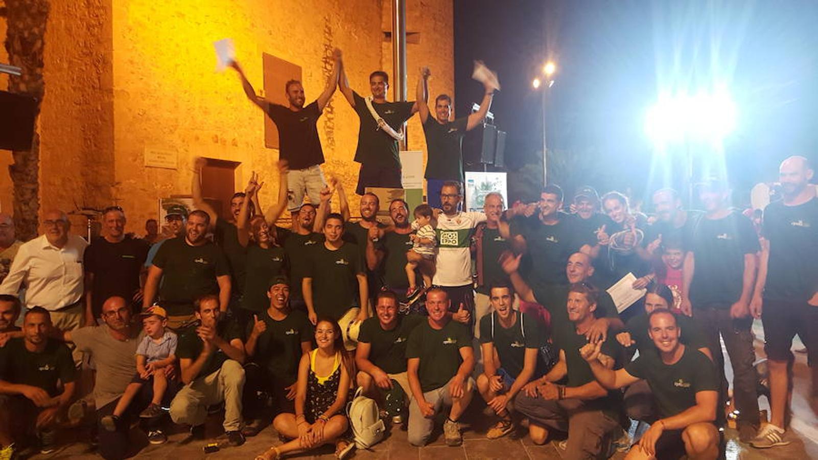 El certamen de trepa de palmera repite ganadores en Elche