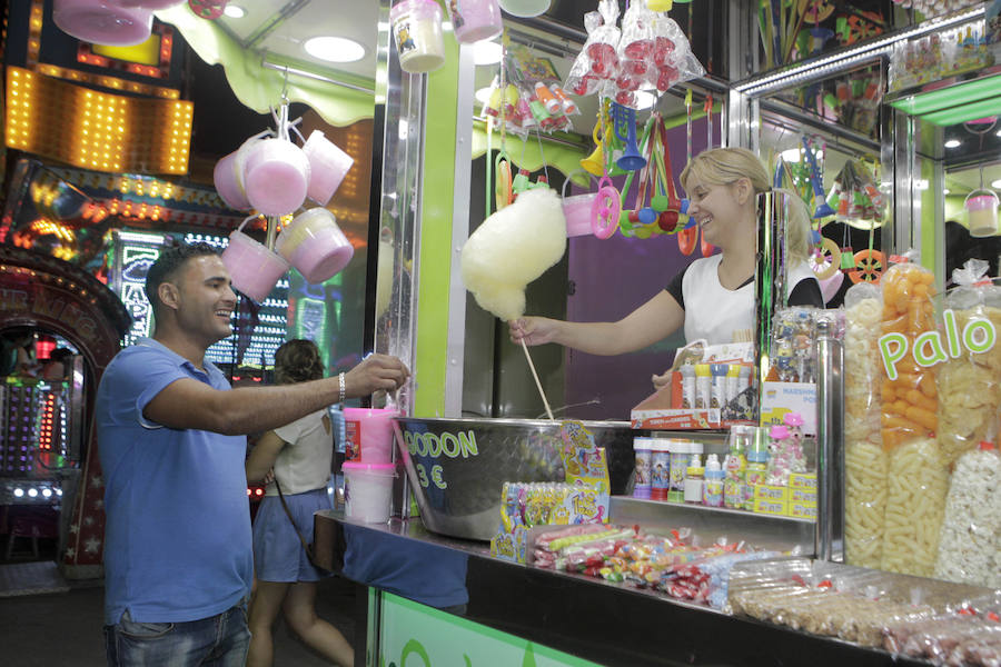 El encendido oficial del Huerto de la Rueda abre diez días de Feria y Fiestas