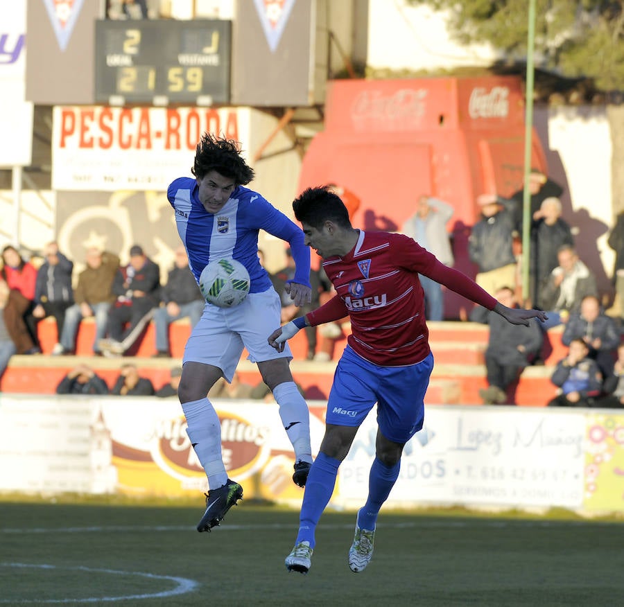 El Lorca se hace con un partido loco (2-3)