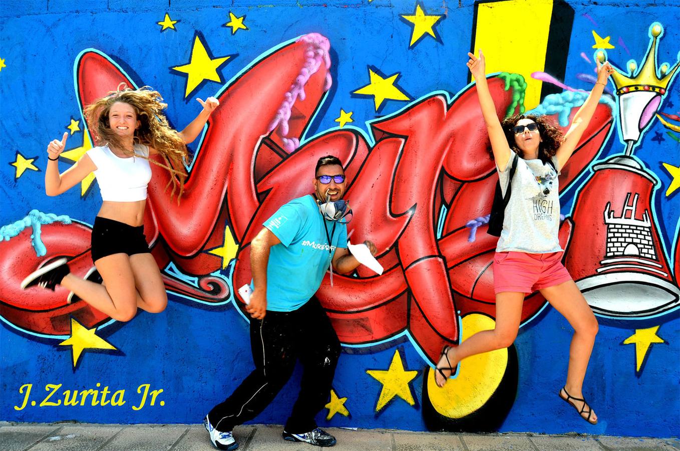 La Oficina del Grafiti recibe cada mes 20 peticiones para eliminar pintadas