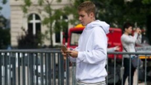 ¿Justin Bieber en un centro comercial? No, la broma de una 'youtuber'