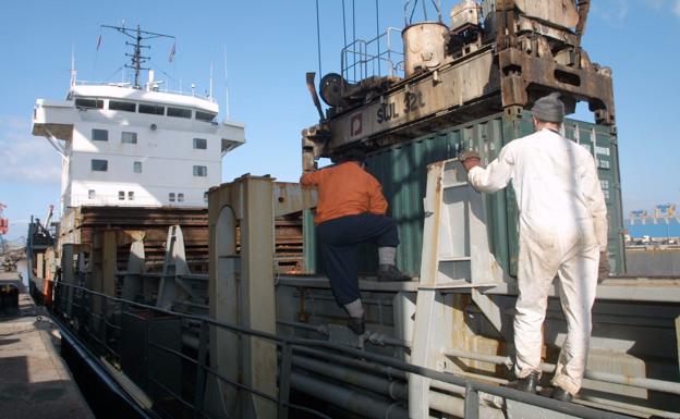 Fomento remite la reforma de la estiba a Bruselas para intentar evitar las multas