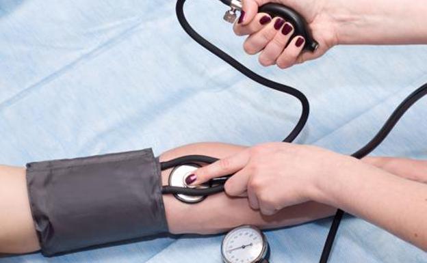 Combinar las vitaminas K y D rebaja la hipertensión