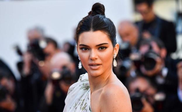 Kendall Jenner coincide con el 'preso más guapo' en una fiesta en Cannes