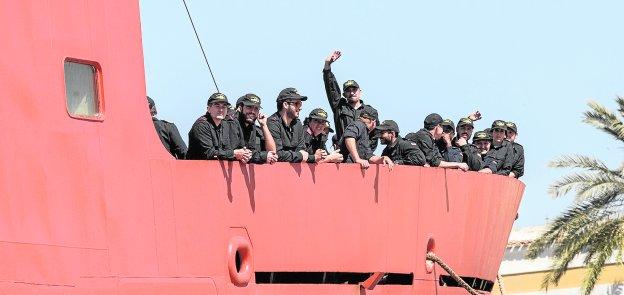 Investigadores del 'Hespérides' analizan las causas de la merma de hielo en la Antártida