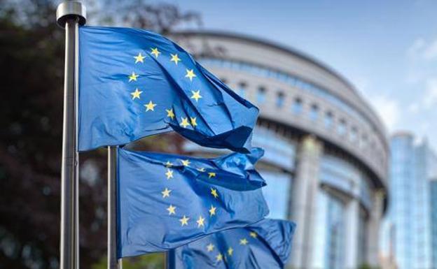 La UE aprueba normas para evitar la evasión fiscal de multinacionales en terceros países