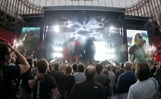 Una mujer denuncia una agresión sexual en el concierto de Guns N'Roses en Bilbao