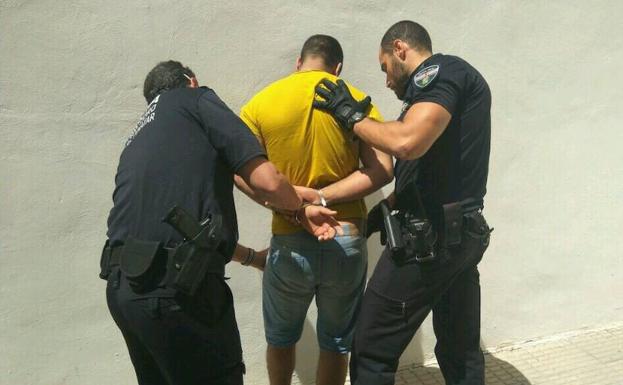 Detenidos dos hombres tras ser pillados 'in fraganti' mientras robaban una casa en Lo Pagán