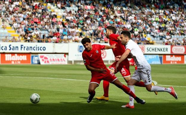 El Lorca deja escapar el campeonato de Segunda B