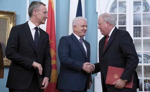 Montenegro se convierte en el miembro 29 de la OTAN