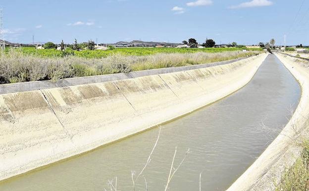 El PSOE y las organizaciones agrarias lamentan la «dejadez» de la CHS y del Ministerio para dar respuesta a la sequía