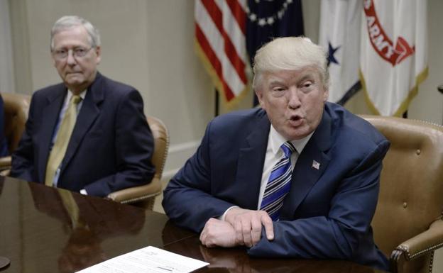 Trump valora financiar el muro con México mediante placas solares