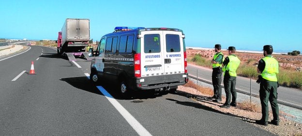 Muere un bebé de dos meses en un trágico choque en Sucina