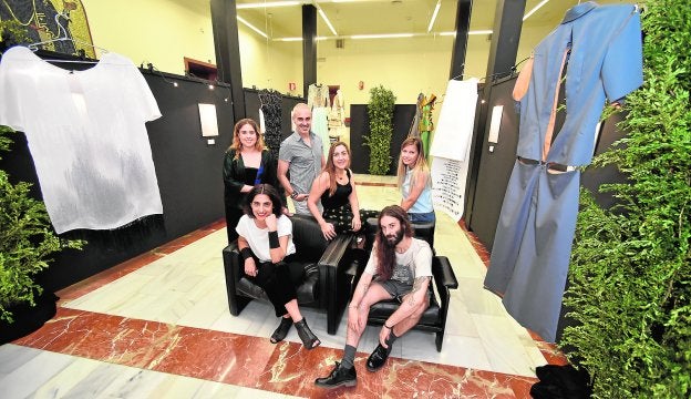 Tejer con Cervantes y Borges