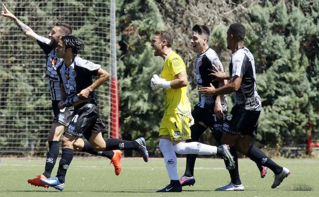 El Lorca Deportiva acaricia el ascenso a Segunda B